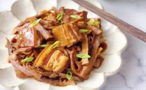 Cách Nấu Món Thịt Kho Măng Khô Đậm Vị, Thanh Mát, Bổ Dưỡng