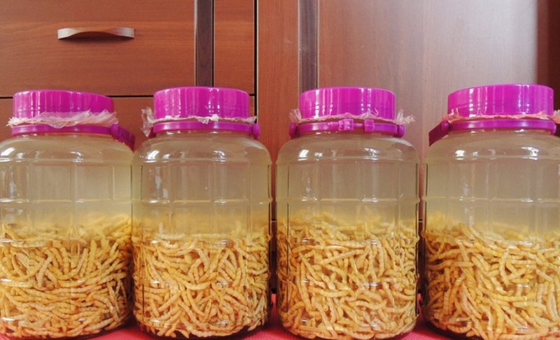 Rượu Sâu Chít