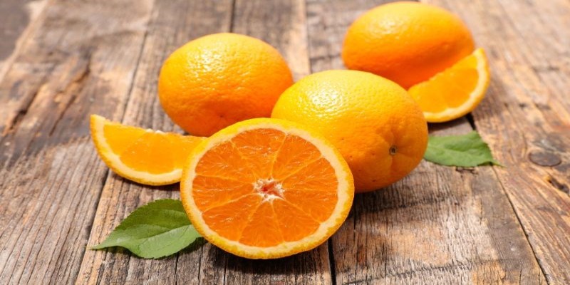 Hương vị cam thay đổi tùy giống và thời điểm thu hoạch